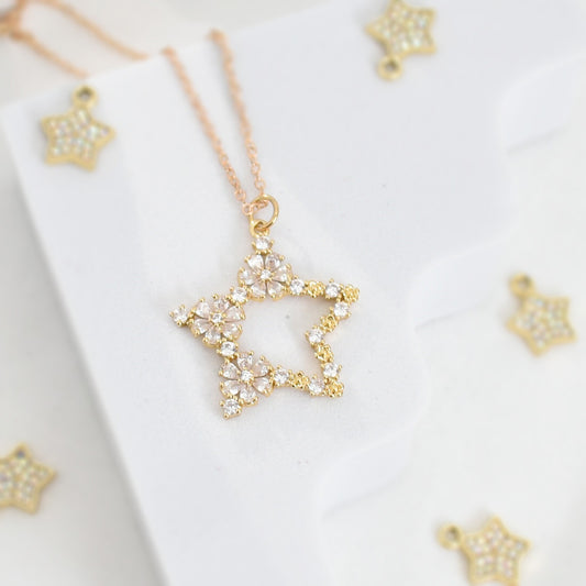 Large Golden Crystallized Star Sweater Chain