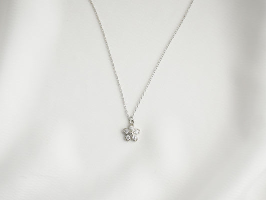 Protuding Daisy Flower Necklace